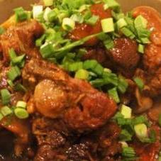 冬日暖锅之选 羊肉煲与牛肉的味蕾对话